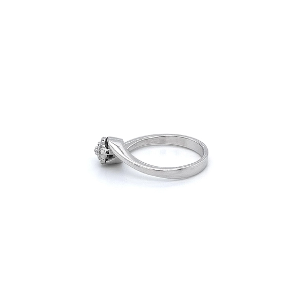 Ring mit Zirkonen aus Weißgold