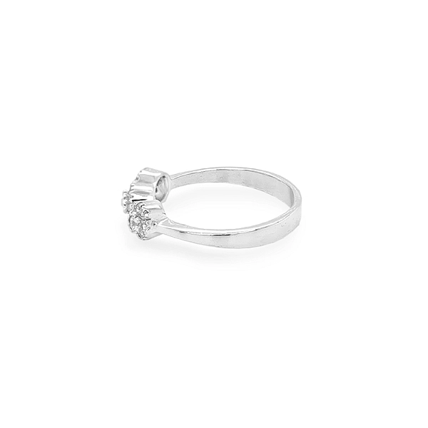 Goldring mit Zirkonen