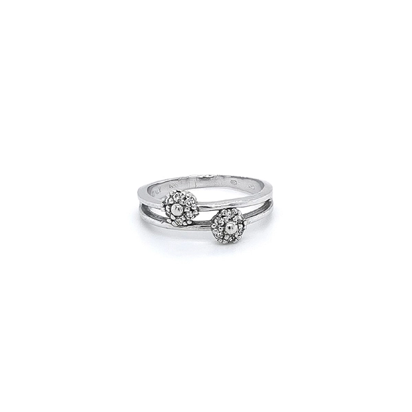 Ring mit Zirkonen aus Weißgold