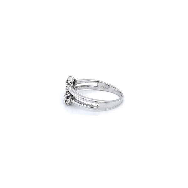 Ring mit Zirkonen aus Weißgold