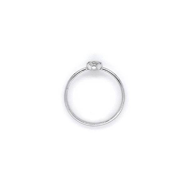 Ring mit Zirkonen aus Weißgold