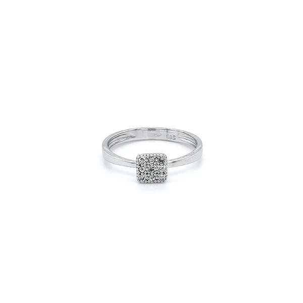 Ring mit Zirkonen aus Weißgold