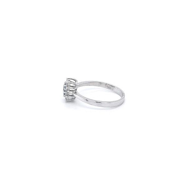 Ring mit Weißgoldtopas