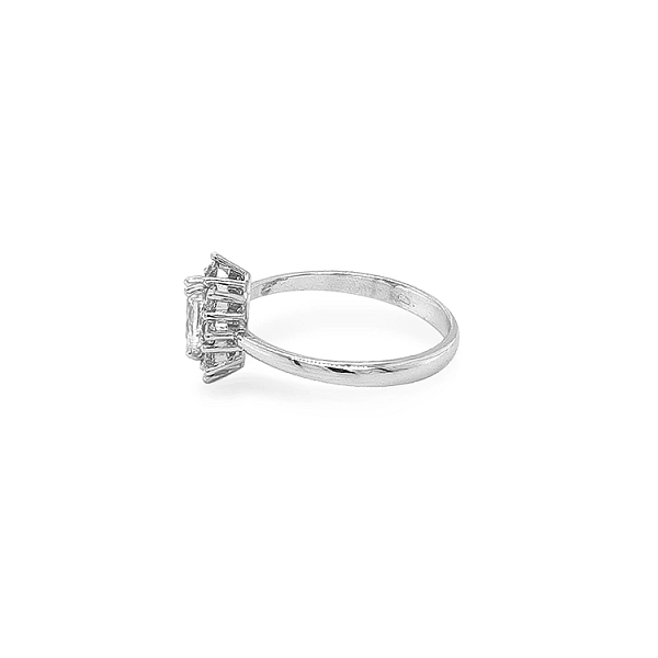 Goldring mit Zirkonen