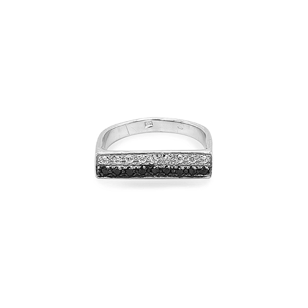 Goldring mit farbigen Steinen