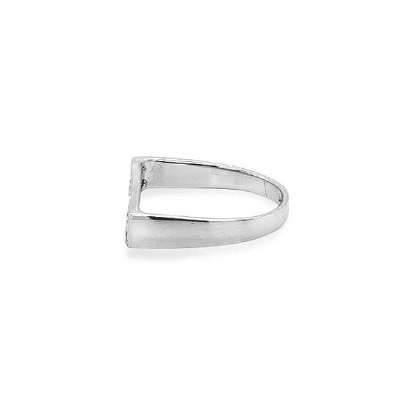 Goldring mit farbigen Steinen