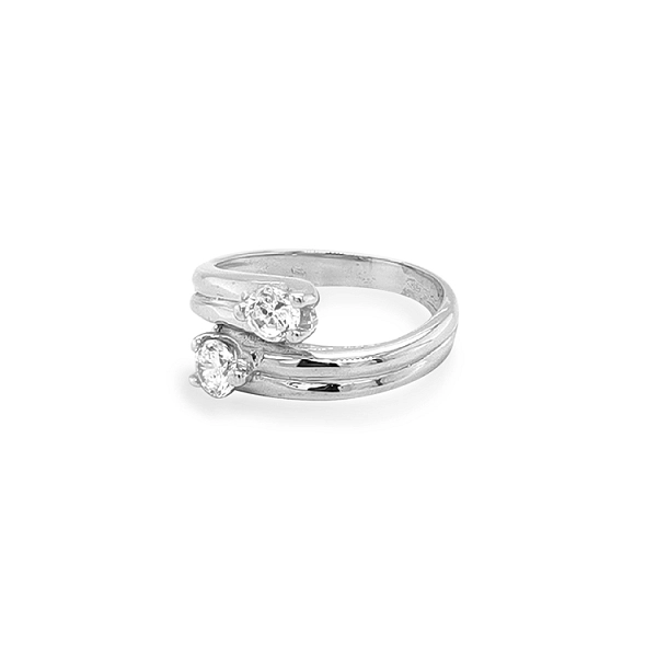 Goldring mit Zirkonen