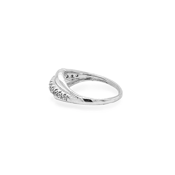 Goldring mit Zirkonen