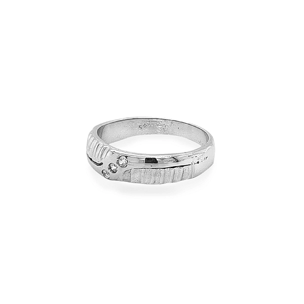 Goldring mit Zirkonen