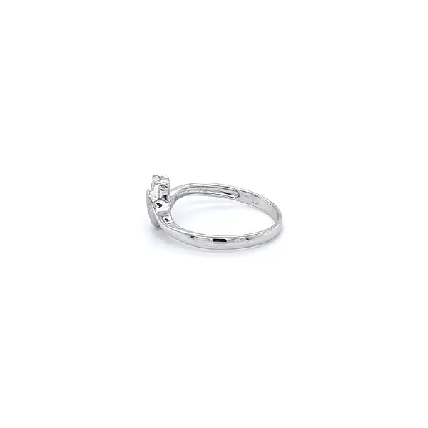 Ring mit Zirkon aus Weißgold