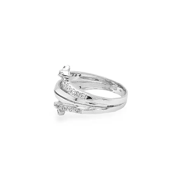 Goldring mit Zirkonen