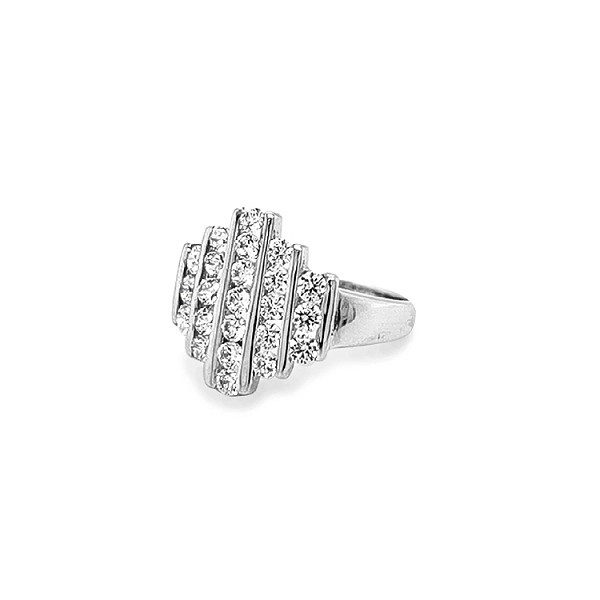 Goldring mit Zirkonen
