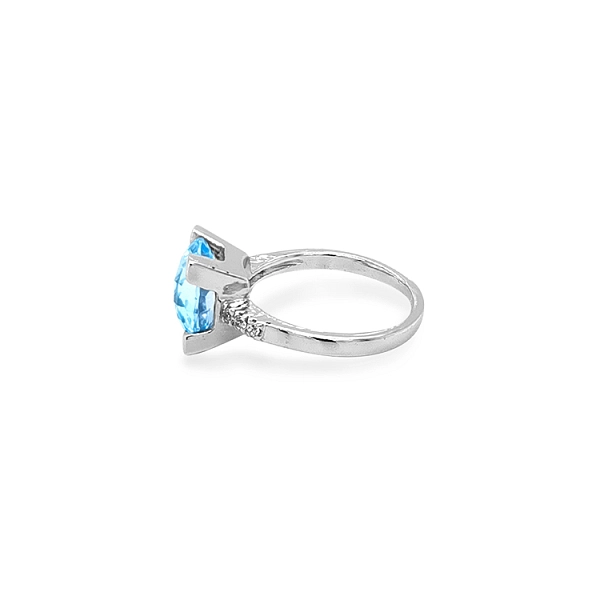 Goldring mit farbigen Zirkonen