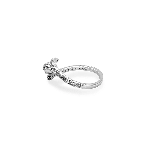 Goldring mit farbigen Zirkonen