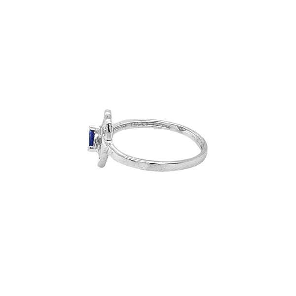 Goldring mit Zirkonen