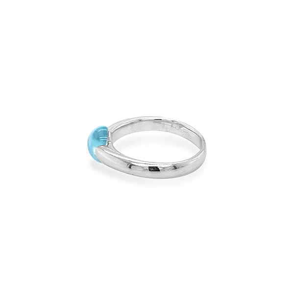 Goldener Ring mit Quarz