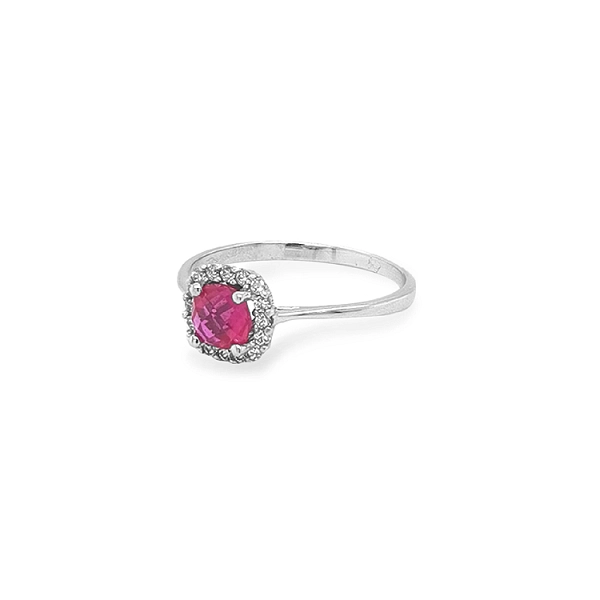 Goldring mit farbigen Steinen