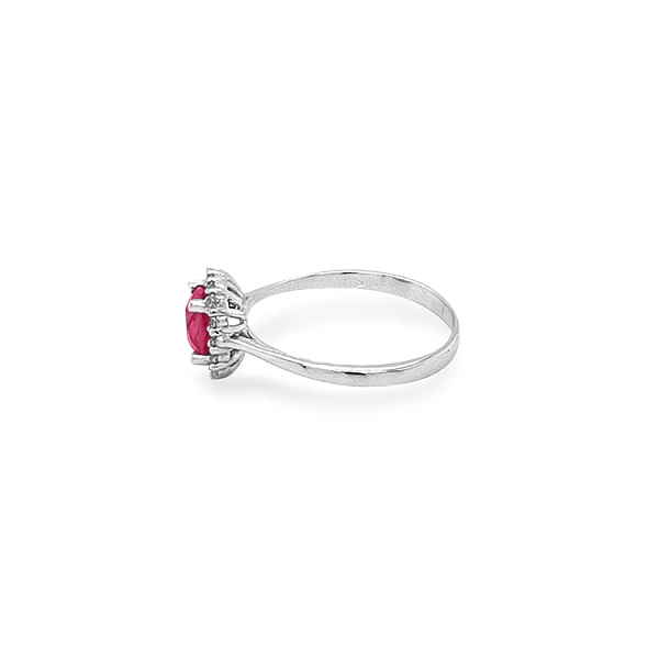 Goldring mit farbigen Steinen