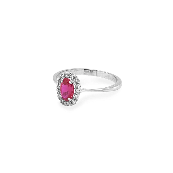 Goldring mit farbigen Steinen