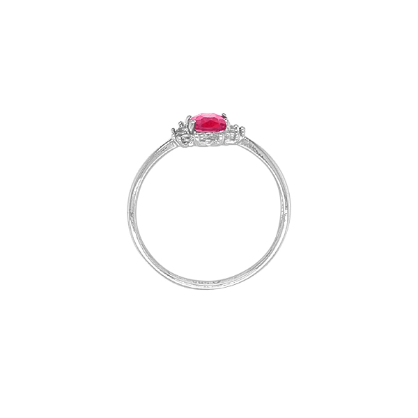 Goldring mit farbigen Steinen