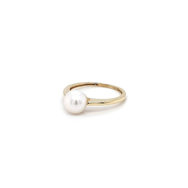 Goldring mit Perle