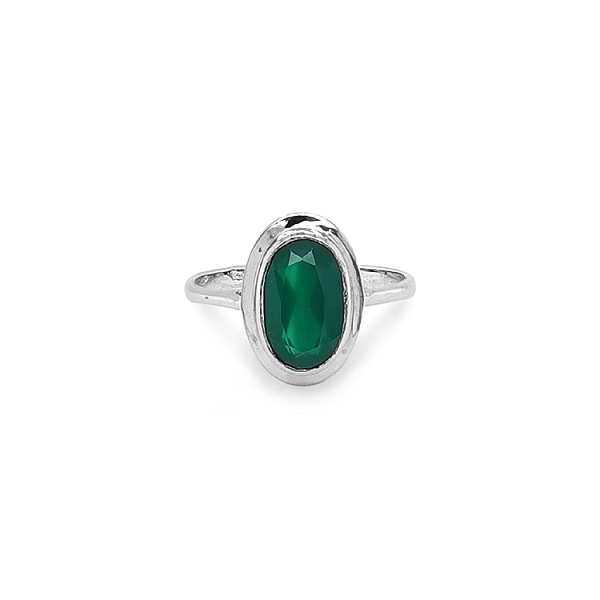 Goldring mit grünem Stein