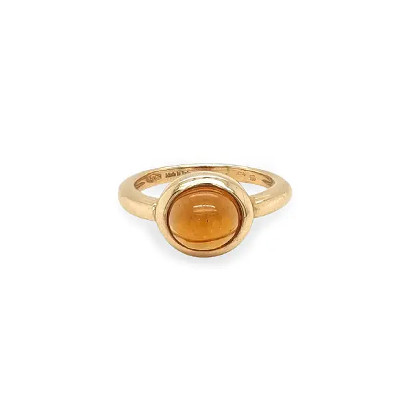 Goldener Ring mit Quarz