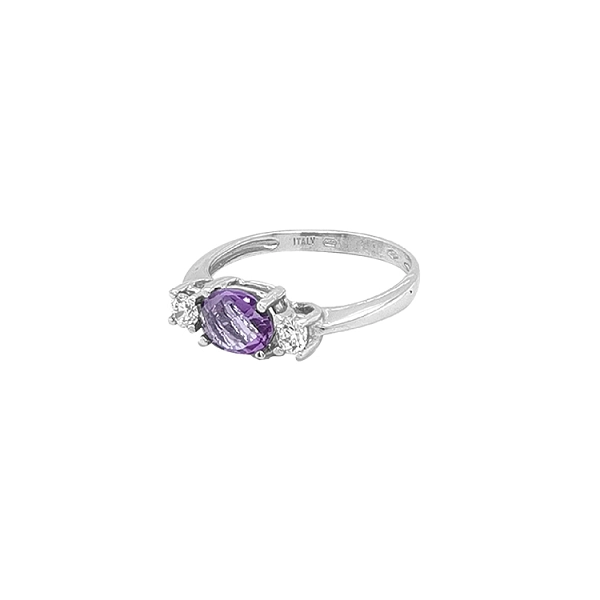 Goldring mit farbigen Steinen