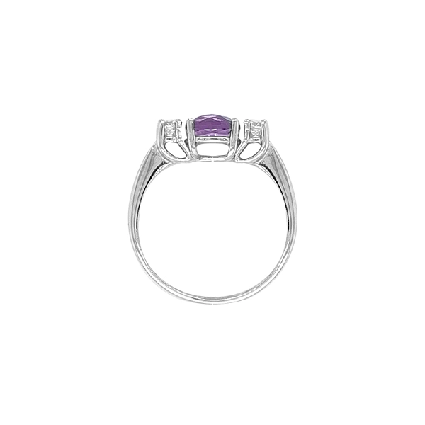 Goldring mit farbigen Steinen