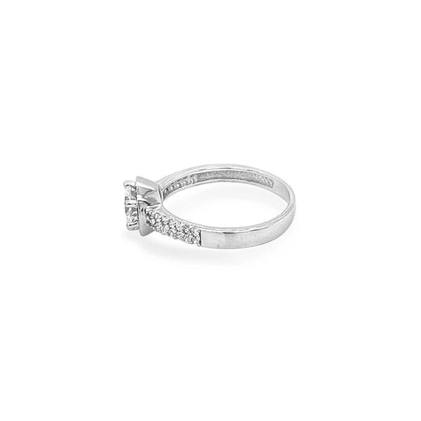 Gold Verlobungsring mit Zirkonen