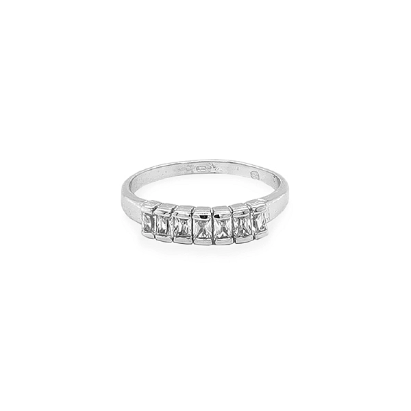 Goldring mit Zirkonen