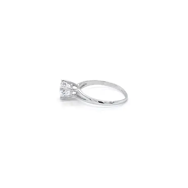 Verlobungsring mit Zirkon aus Weißgold