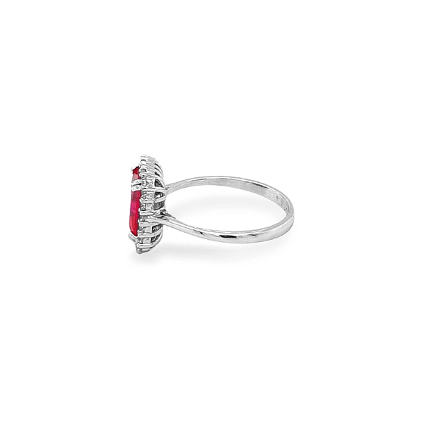 Exklusiver Weißgoldring mit Rubin und Zirkonia