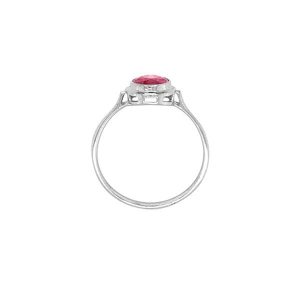 Goldring mit rotem Stein