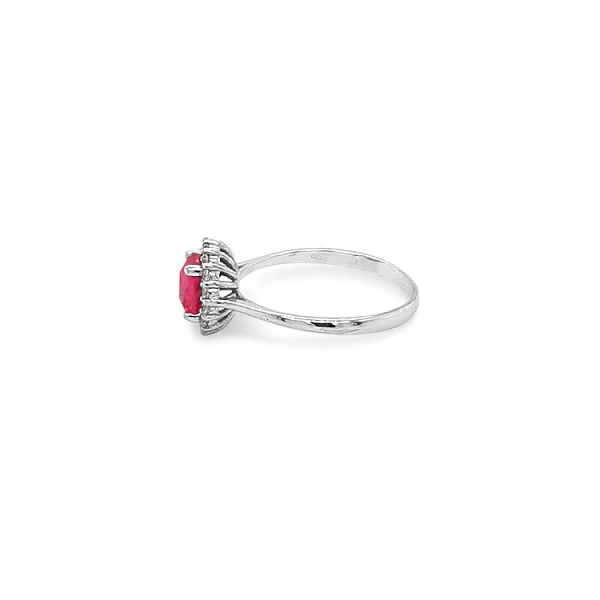 Goldring mit farbigen Steinen