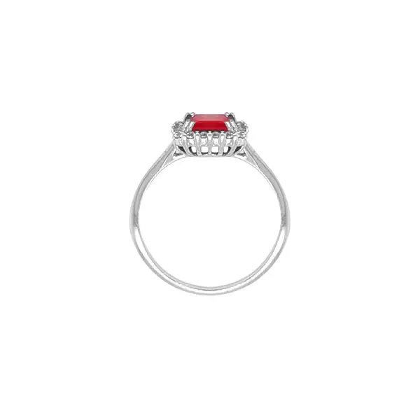 Goldring mit farbigen Steinen