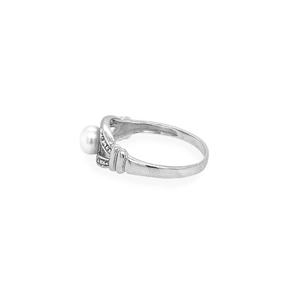 Goldring mit Perle und Zirkonen