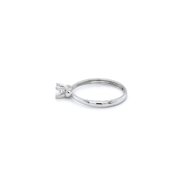 Verlobungsring mit Zirkon aus Weißgold