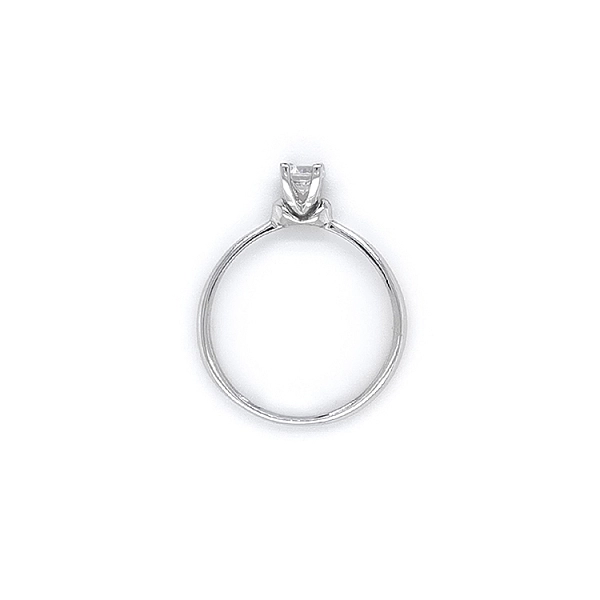 Verlobungsring mit Zirkon aus Weißgold