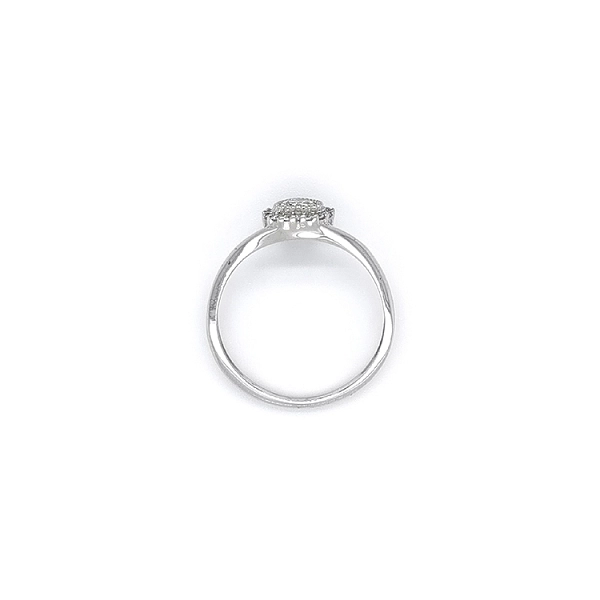 Verlobungsring mit Zirkonen aus Weißgold