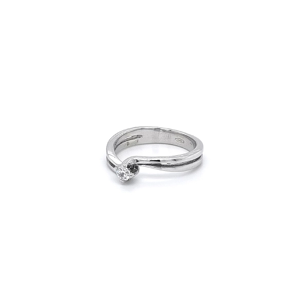 Verlobungsring mit Zirkon aus Weißgold