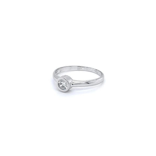 Verlobungsring mit Zirkon aus Weißgold