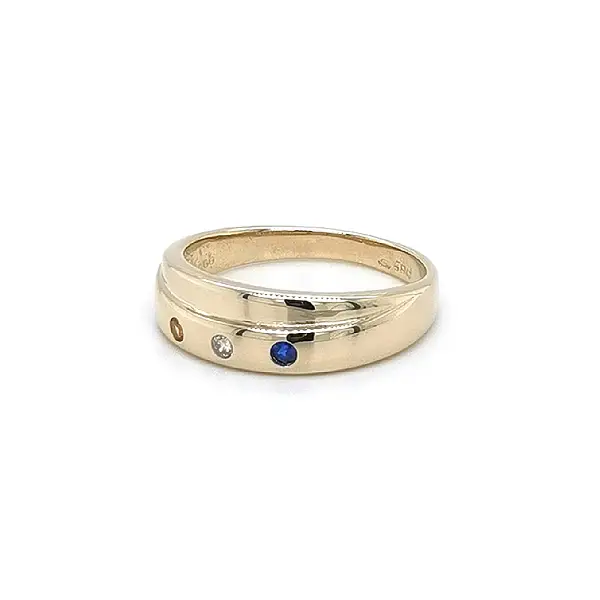 Goldring mit farbigen Steinen