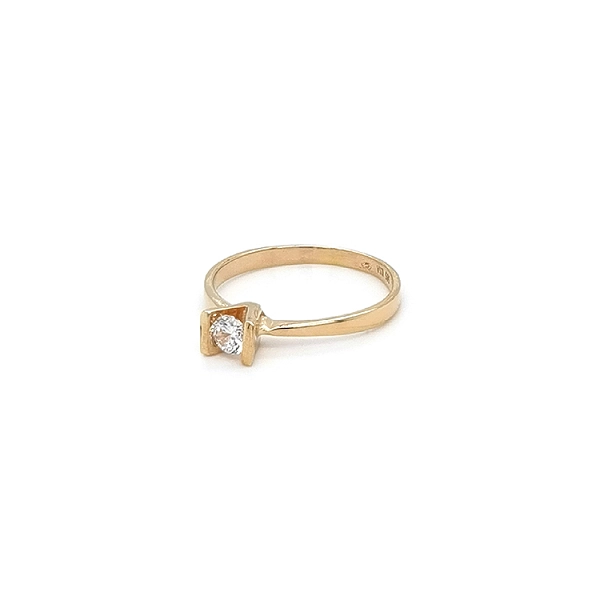 Gold Verlobungsring mit Ziron