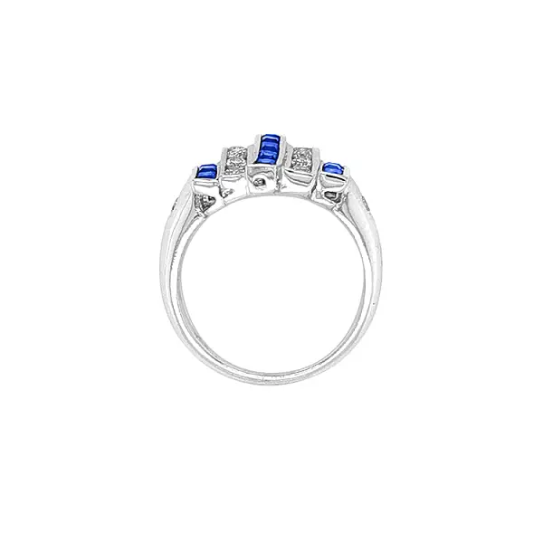 Goldring mit Swarovski-Kristallen