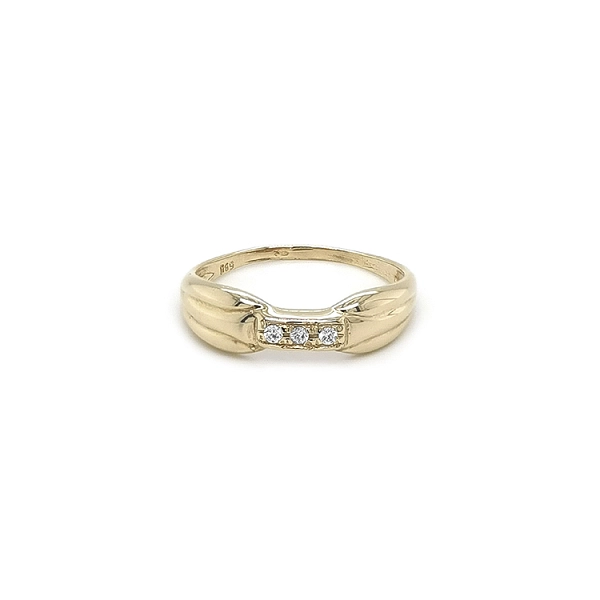 Goldring mit Zirkonen
