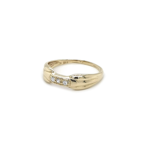 Goldring mit Zirkonen