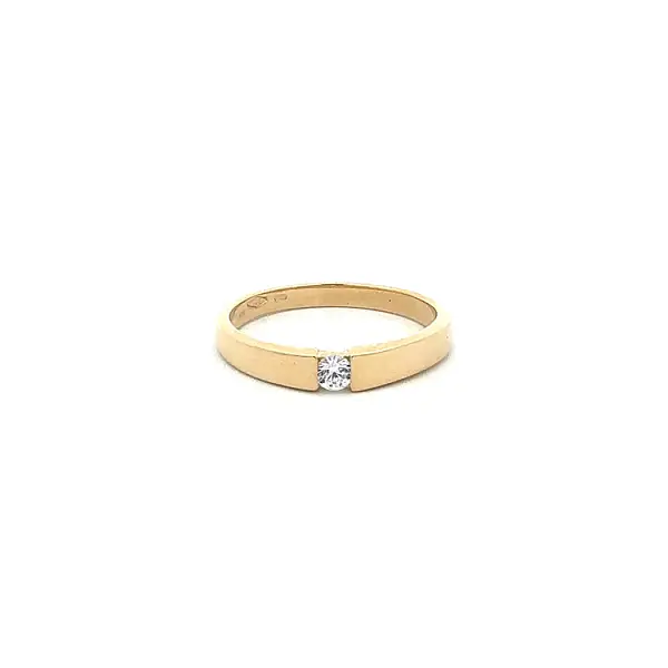 Gold Verlobungsring mit Zirkon