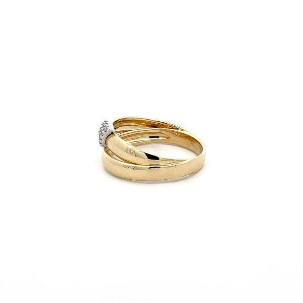 Ring mit Zirkonias in Gold-Kombination