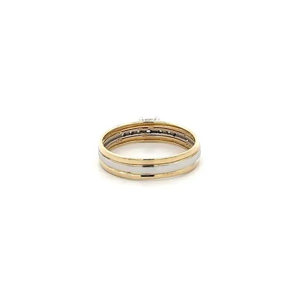 Ring mit Zirkonias in Gold-Kombination